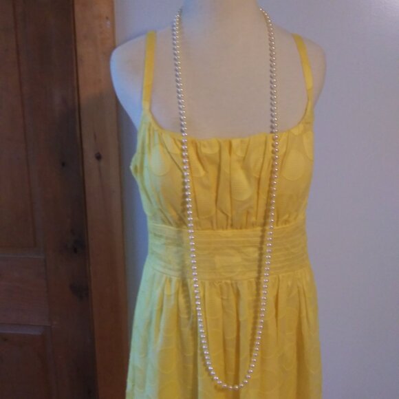 long faux pearls fun playful lots of different ways of wearing them - Picture 12 of 16